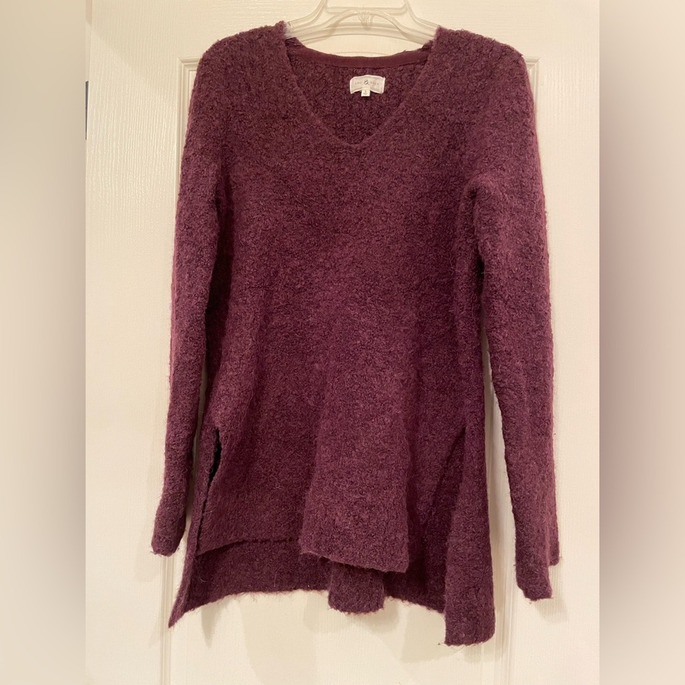 Lou & Grey Plum V-Neck Sweater